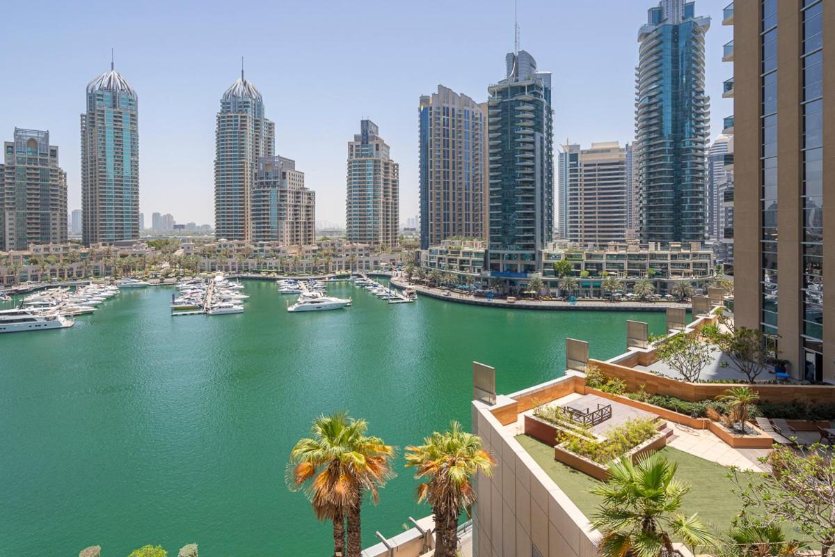 Frank Porter - Marina Terrace Apartment